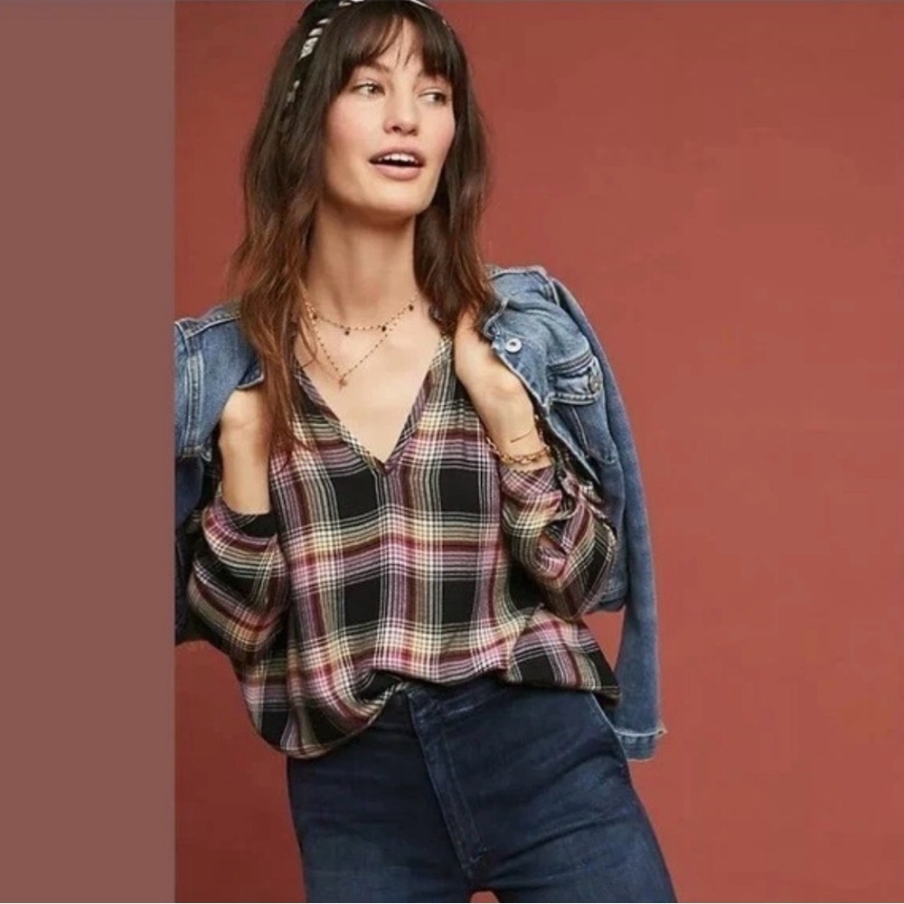 Anthropologie Cloth & Stone Plaid V-Neck Button-Down in Black, Pink, Cream
